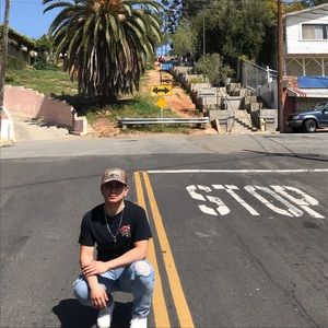 Meet your Posher, Adrian